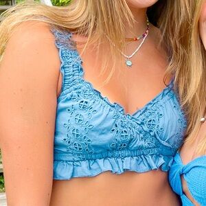american eagle blue ruffled top